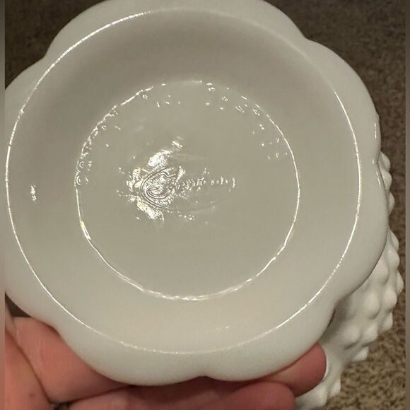 Vintage Fenton Milk Glass Hobnail 6-Hole‎ Pattern 6.5" Centerpiece Candle - Picture 7 of 7
